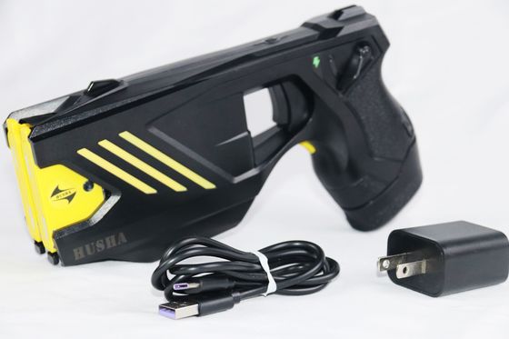 comprar Arma conduzida da energia da arma de choque da indicação digital IP57 impermeável dos cartuchos duplos Fabricação em linha