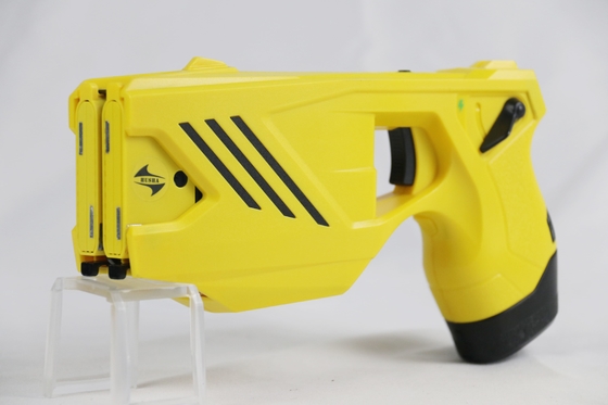 comprar Pistola de choque elétrico multi-táctico com spray de pimenta e controle remoto. Fabricação em linha
